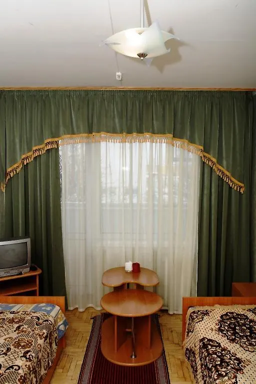 Saturn Hotel Киев 2*,